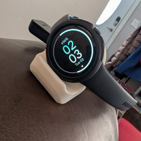 Black Smartwatch - Picture 2 of 2